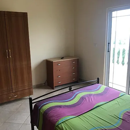 Arben Daci شقة