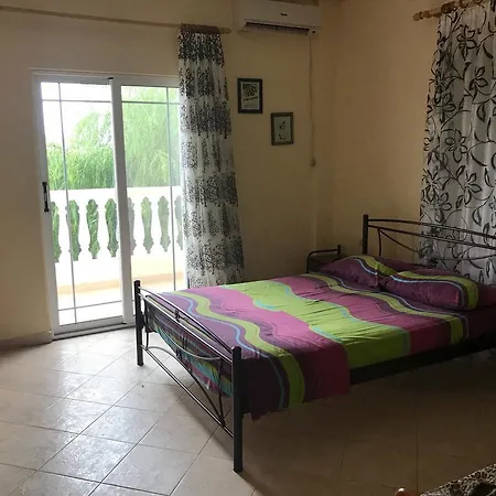 Arben Daci شقة كساميل